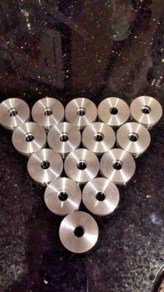 Resurfacing tool for Graco AP MP side seals